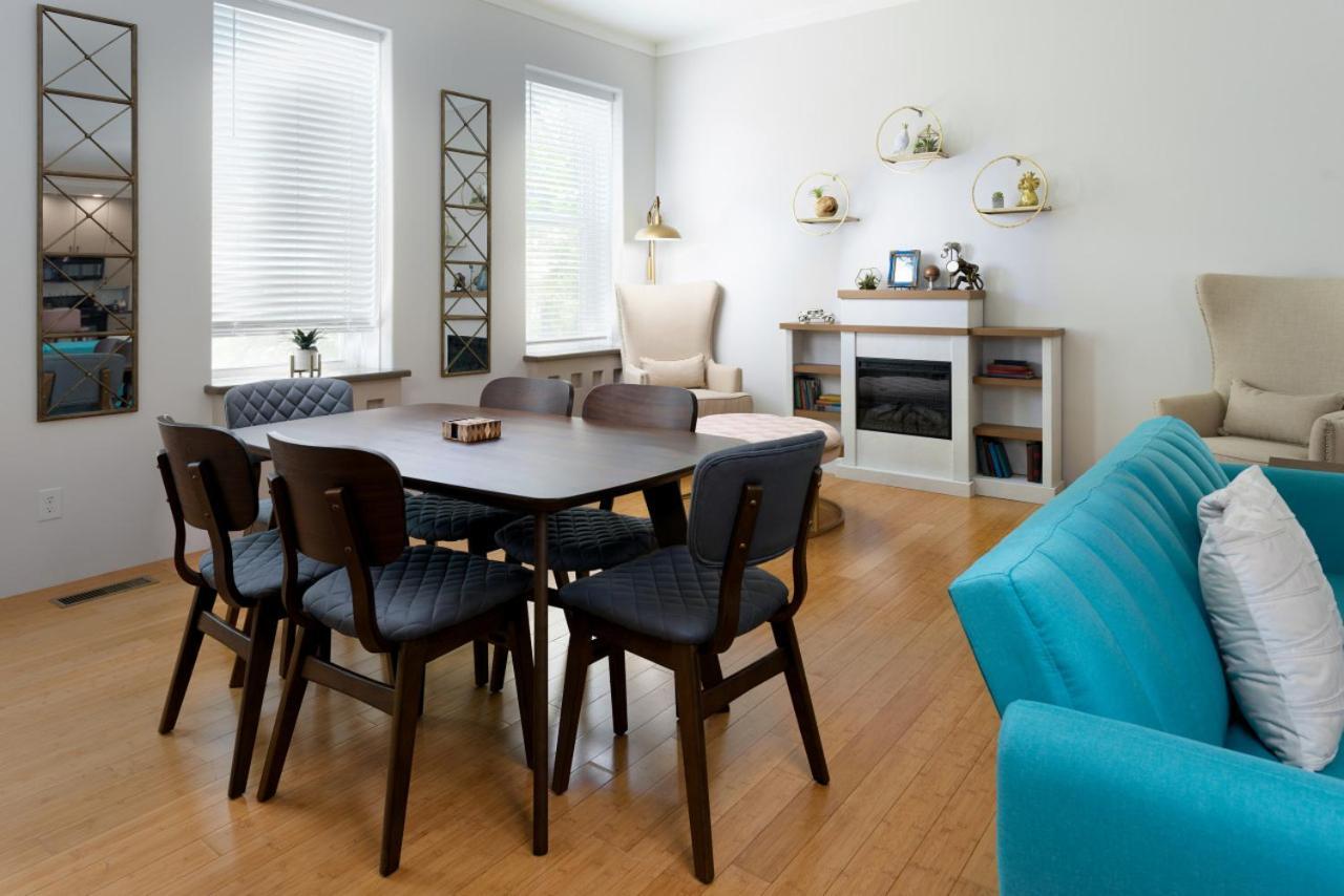 115 N Main Huge 2 Bedroom Unit On Main Street Saint Charles Esterno foto