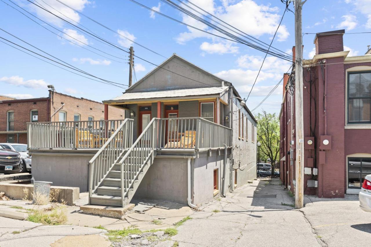 115 N Main Huge 2 Bedroom Unit On Main Street Saint Charles Esterno foto