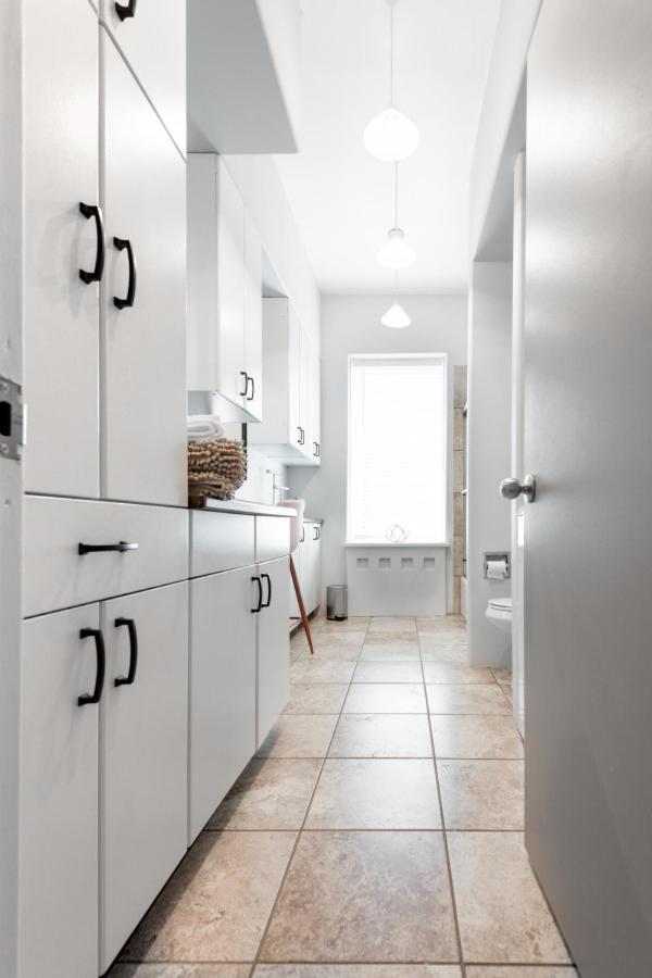 115 N Main Huge 2 Bedroom Unit On Main Street Saint Charles Esterno foto